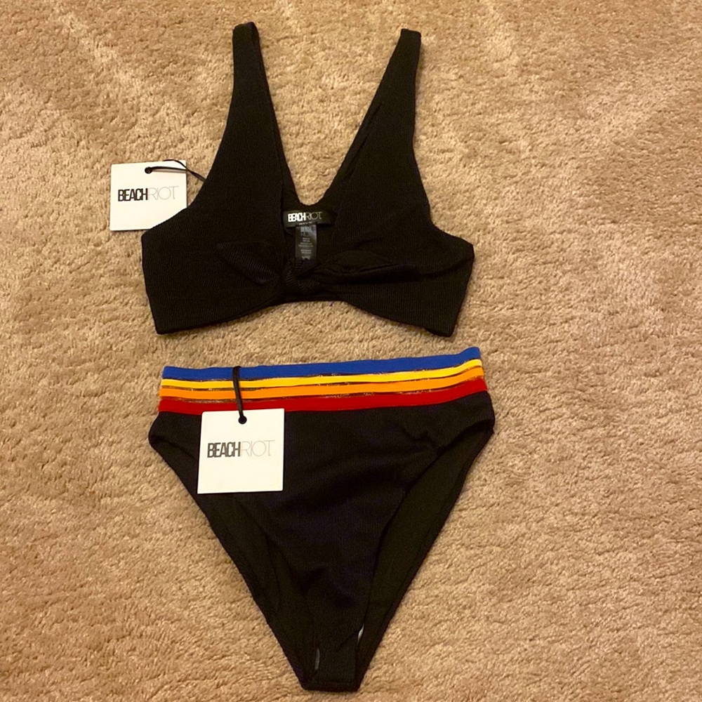 Beach Riot Bikini. Listing is for the entire bikini. NWT, never worn with liner
